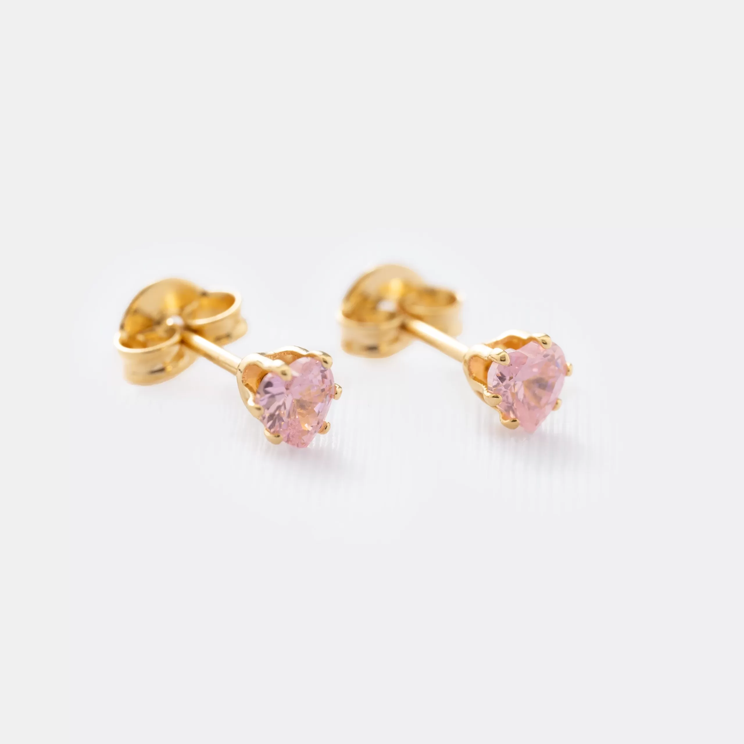 Aretes De Oro Laminado Corazón Rosado
