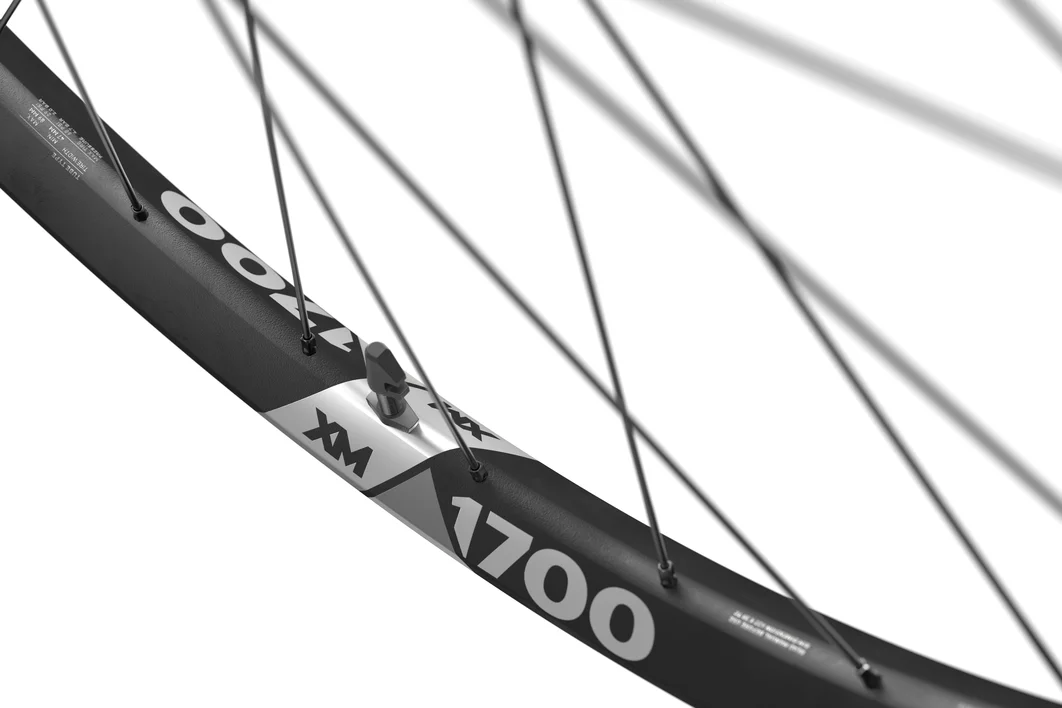 XM 1700 27.5″ 30mm SPLINE RUEDAS MTB DT SWISS - Imagen 2