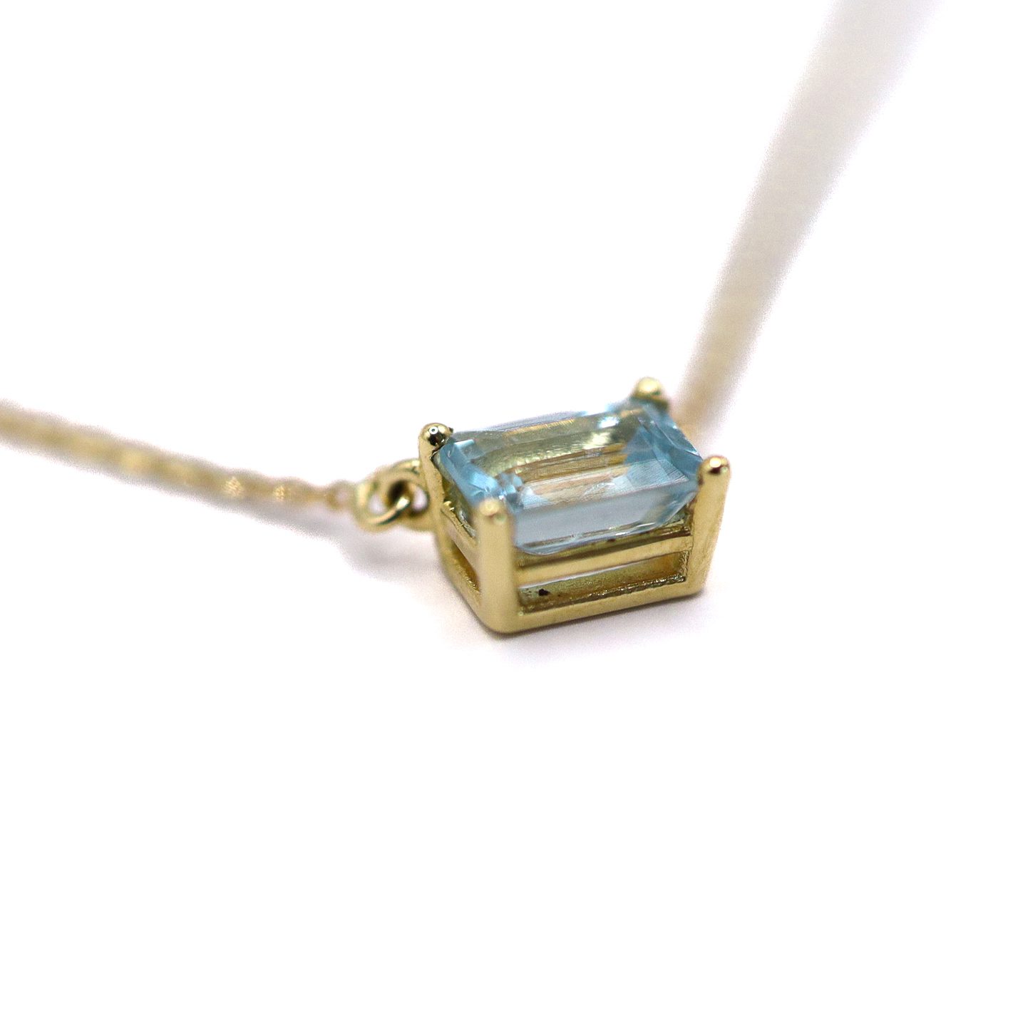 Collar con Aguamarina Natural en Oro Amarillo - Imagen 7
